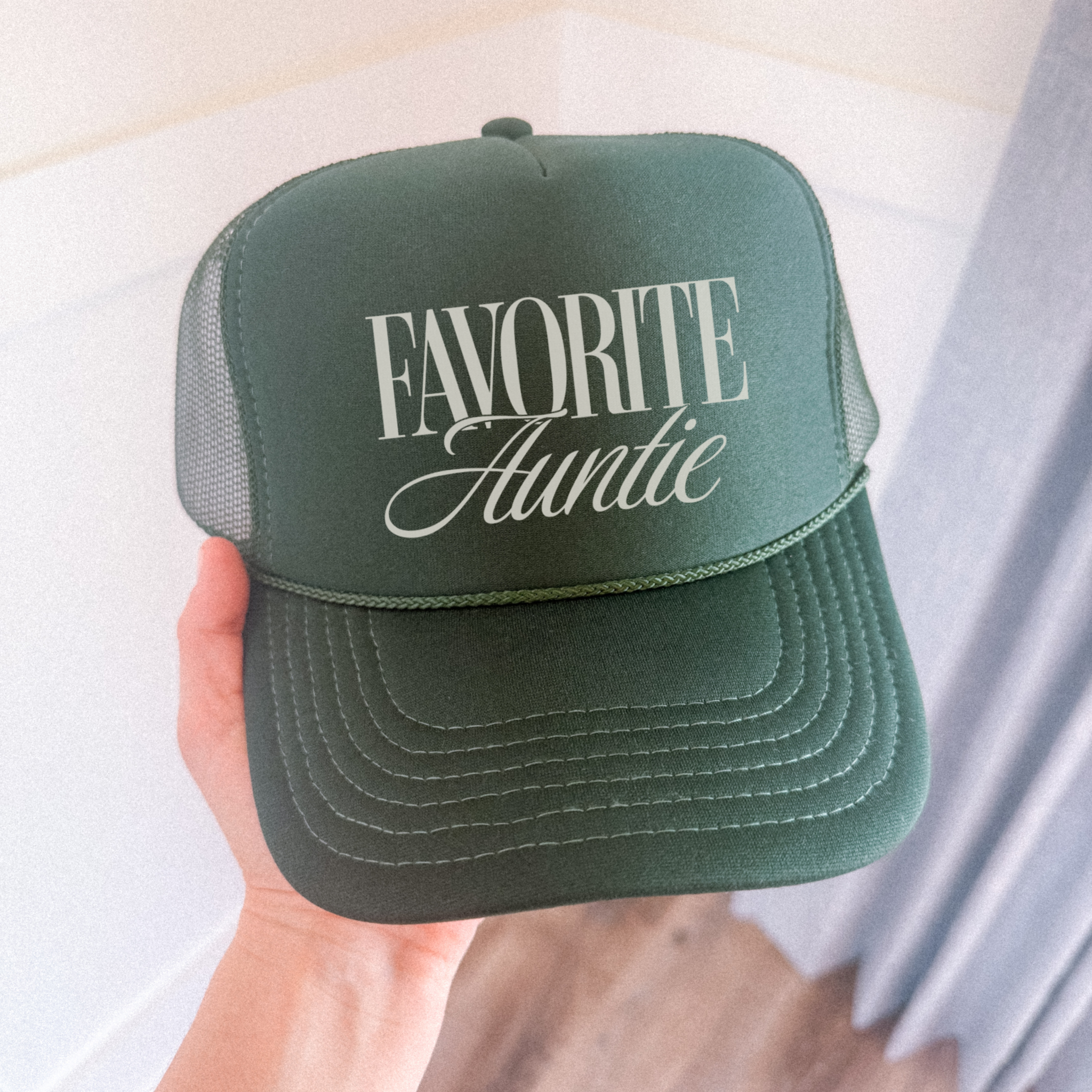 Favorite Auntie Trucker Hat – Trendy Gift for Aunts